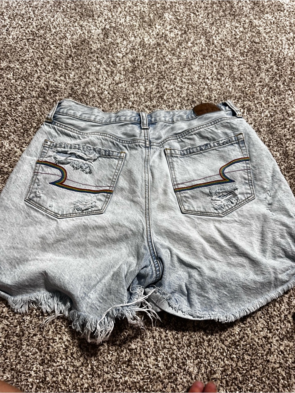 Vintage Distressed Denim Shorts Women’s Size 6 Light Wash Frayed Rainbow Pocket